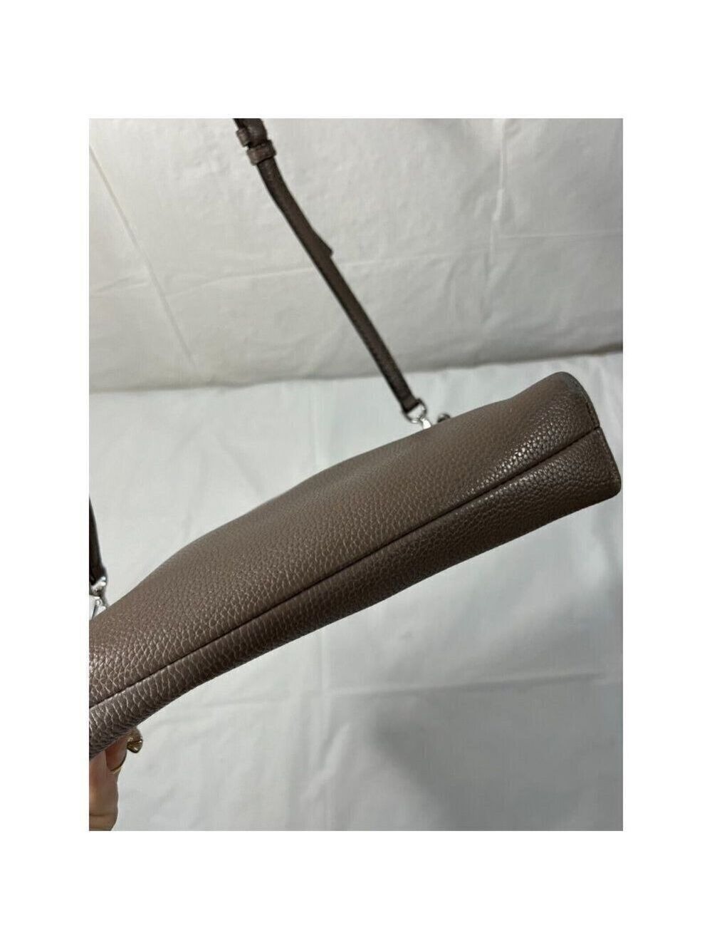 Michael Kors Mercer Large Snap Pocket Crossbody taupe - Picture 9 of 16
